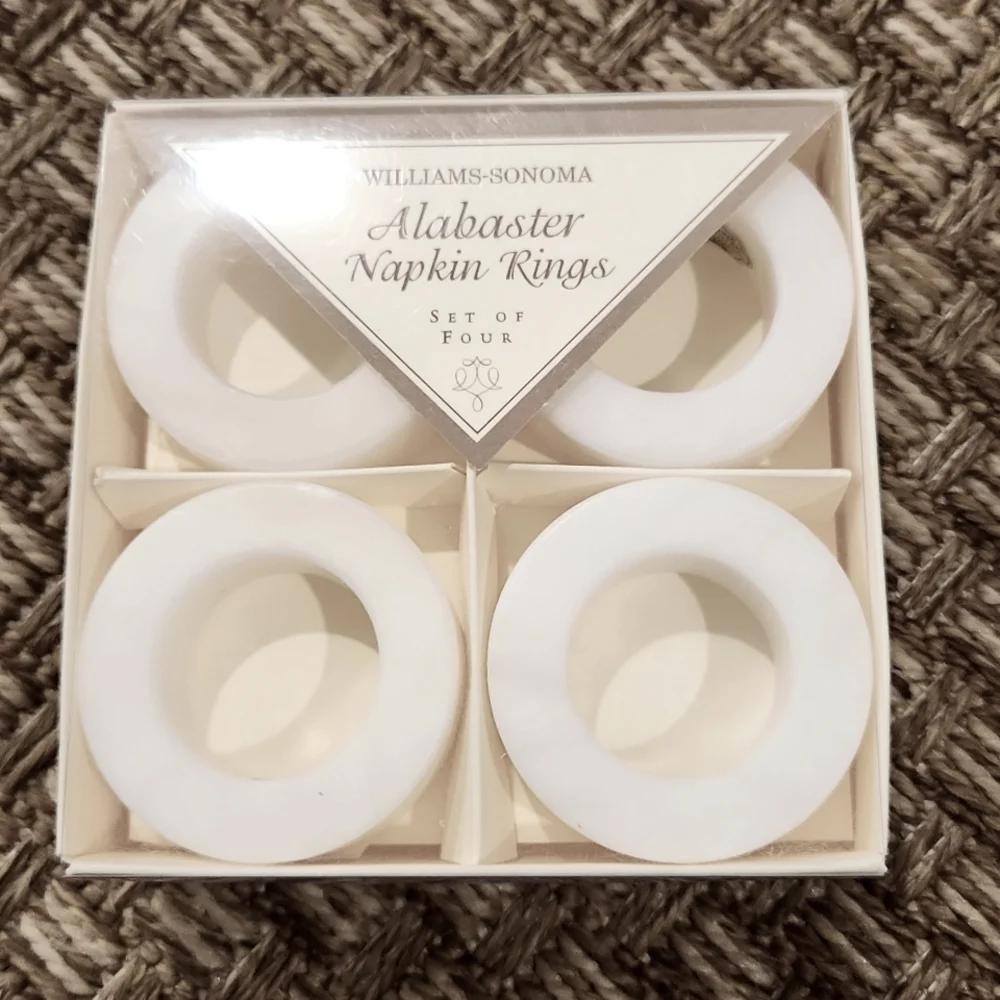 NWT Williams Sonoma Alabaster Napkin Rings